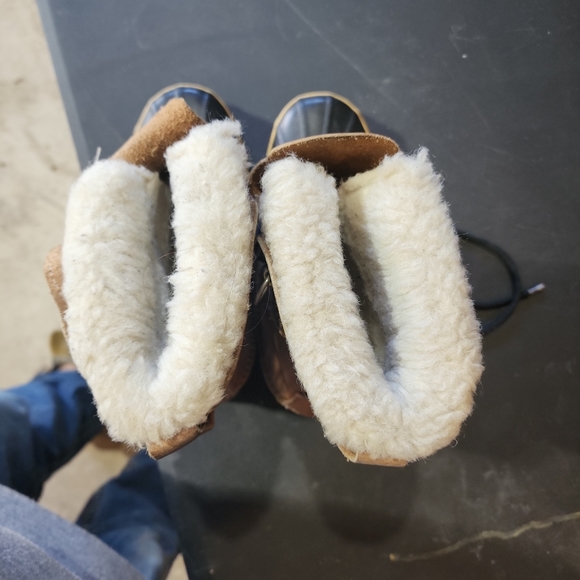 Sorel Caribou boots - Picture 7 of 9